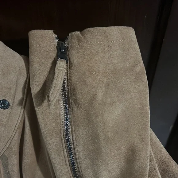 Jacket - Picture 4 of 4